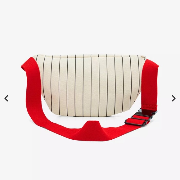 Peanuts Snoopy Baseball Striped Belt Bag - BoxLunch
Exclusive - Picture 3 of 6